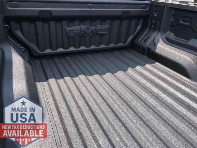 Photo of 2025 Onyx Black GMC Canyon