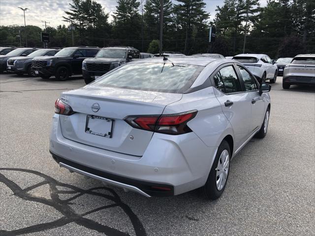 Photo of 2025 Brilliant Silver Nissan Versa