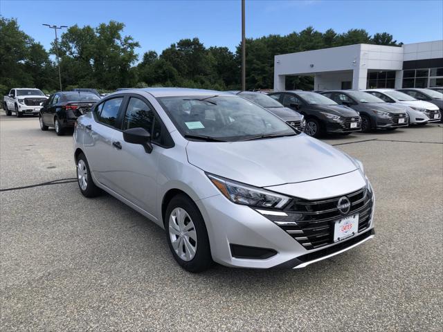 Photo of 2025 Brilliant Silver Nissan Versa