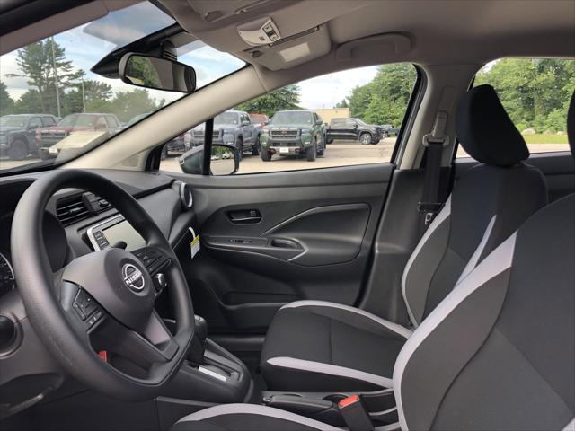 Photo of 2025 Brilliant Silver Nissan Versa