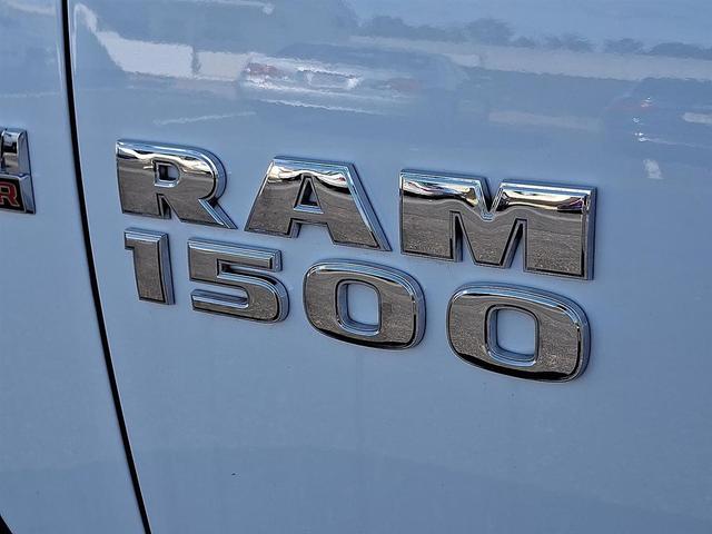 Photo of 2017 Bright White Clearcoat RAM 1500