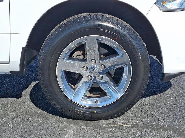 Photo of 2017 Bright White Clearcoat RAM 1500