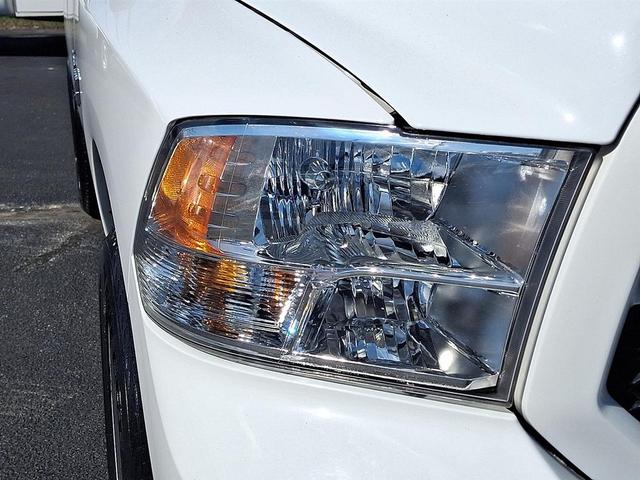Photo of 2017 Bright White Clearcoat RAM 1500