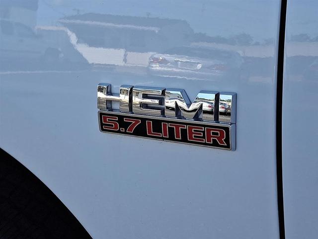 Photo of 2017 Bright White Clearcoat RAM 1500