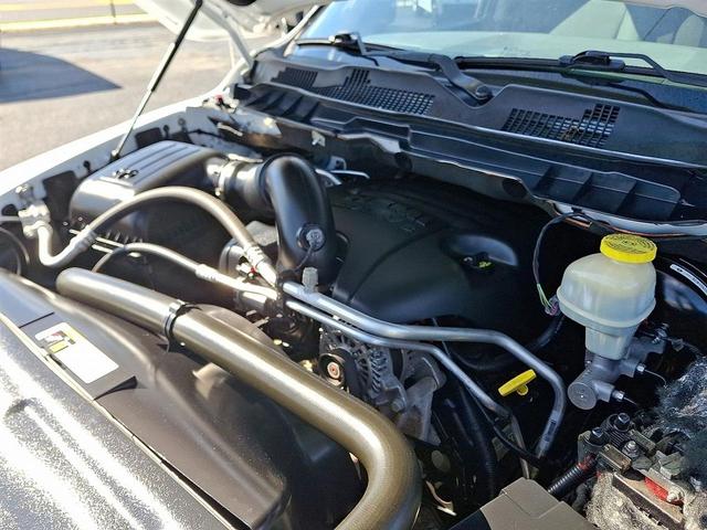 Photo of 2017 Bright White Clearcoat RAM 1500