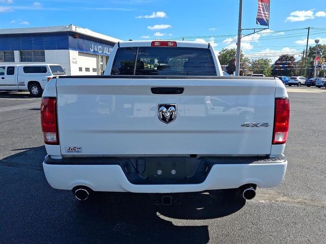Photo of 2017 Bright White Clearcoat RAM 1500