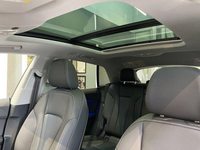 Photo of 2023 Glacier White Metallic Audi Q8