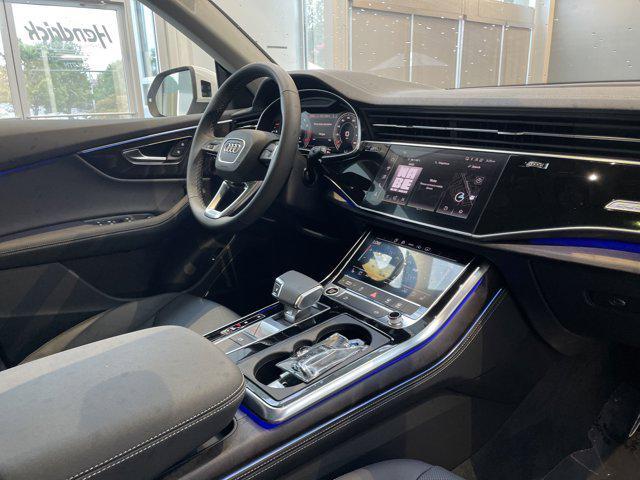 Photo of 2023 Glacier White Metallic Audi Q8