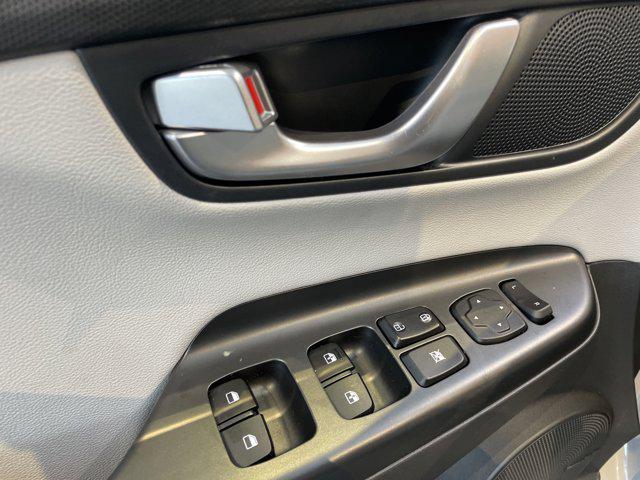 Photo of 2023 Cyber Silver Hyundai KONA