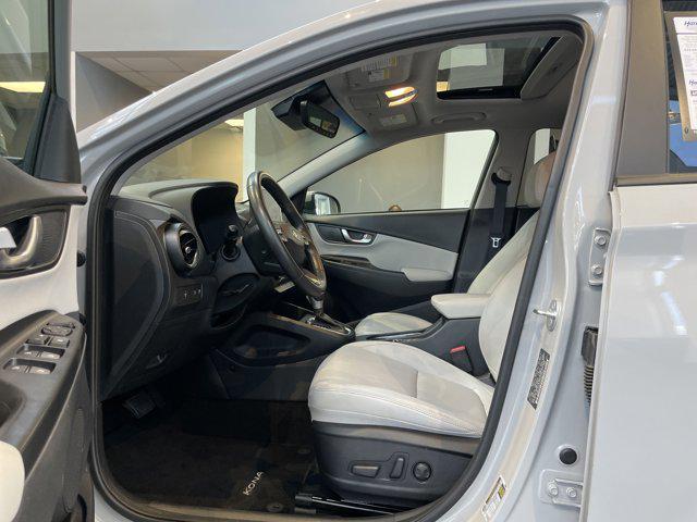 Photo of 2023 Cyber Silver Hyundai KONA