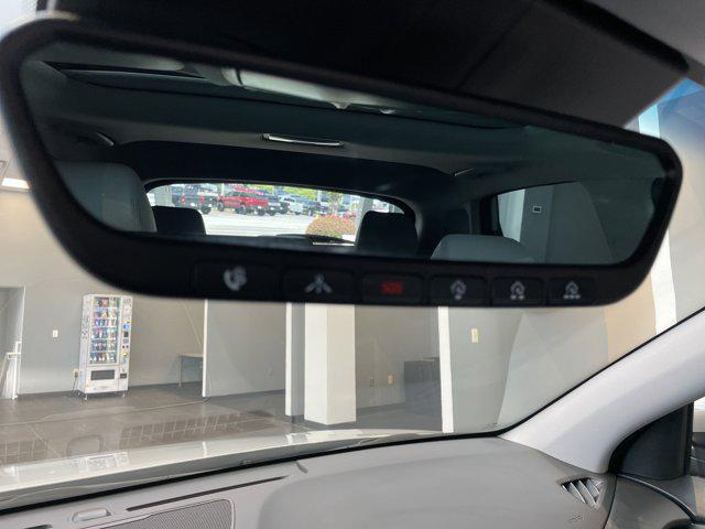 Photo of 2023 Cyber Silver Hyundai KONA