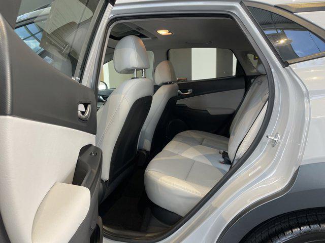 Photo of 2023 Cyber Silver Hyundai KONA
