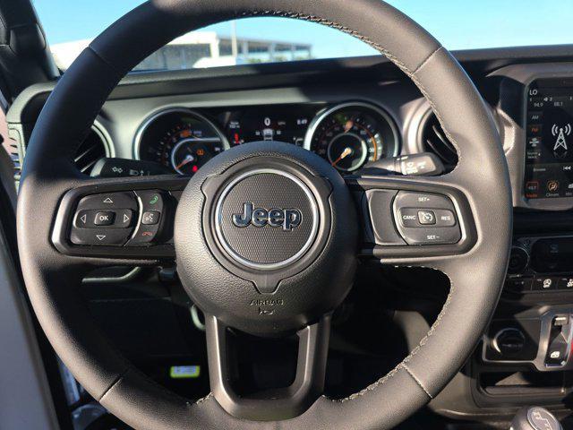 Photo of 2023 Bright White Clearcoat Jeep Wrangler