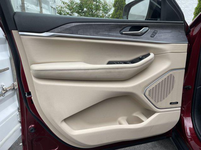 Photo of 2021 Velvet Red Pearlcoat Jeep Grand Cherokee L