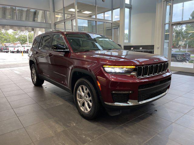 Photo of 2021 Velvet Red Pearlcoat Jeep Grand Cherokee L