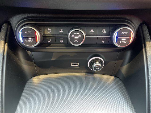Photo of 2024 Vulcano Black Metallic Alfa Romeo Stelvio