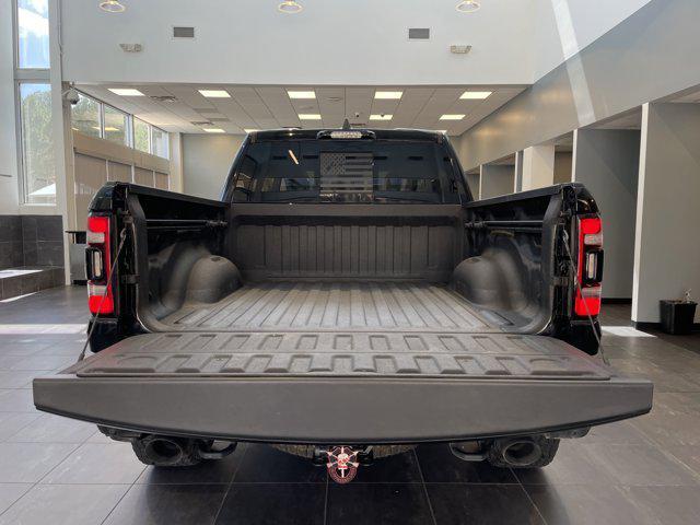 Photo of 2022 Diamond Black Crystal Pearlcoat RAM 1500
