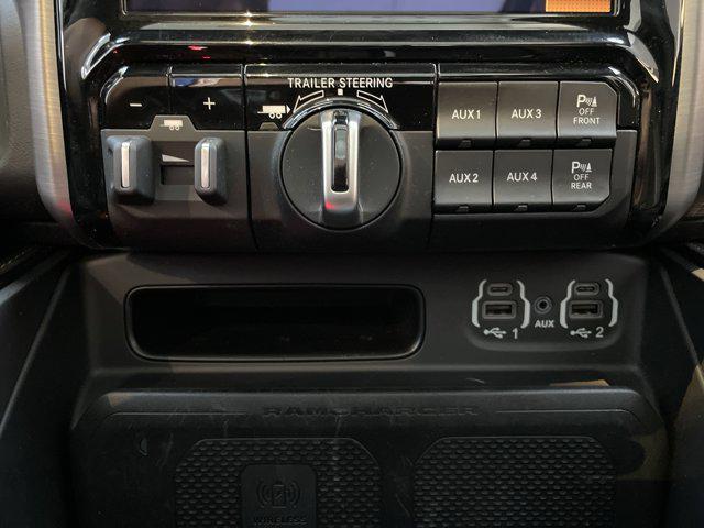 Photo of 2022 Diamond Black Crystal Pearlcoat RAM 1500