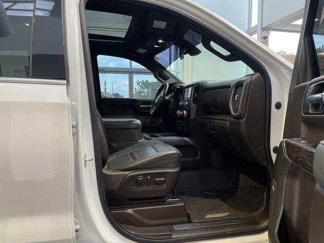 Photo of 2021 White Frost Tricoat GMC Sierra 1500