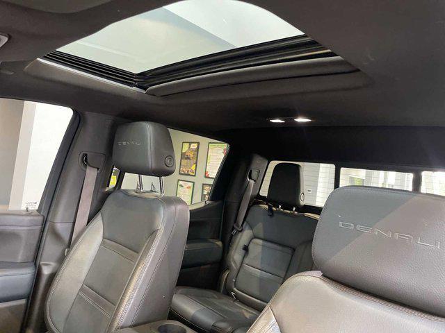 Photo of 2021 White Frost Tricoat GMC Sierra 1500