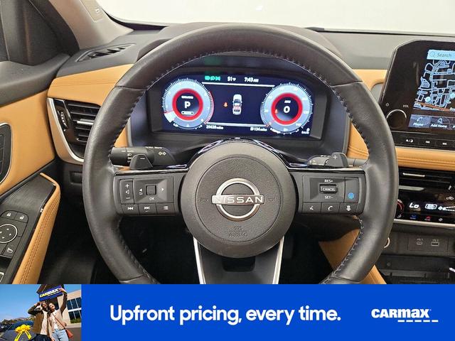 Photo of 2023 White Nissan Rogue