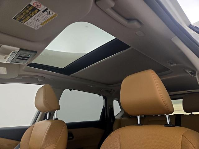 Photo of 2023 White Nissan Rogue
