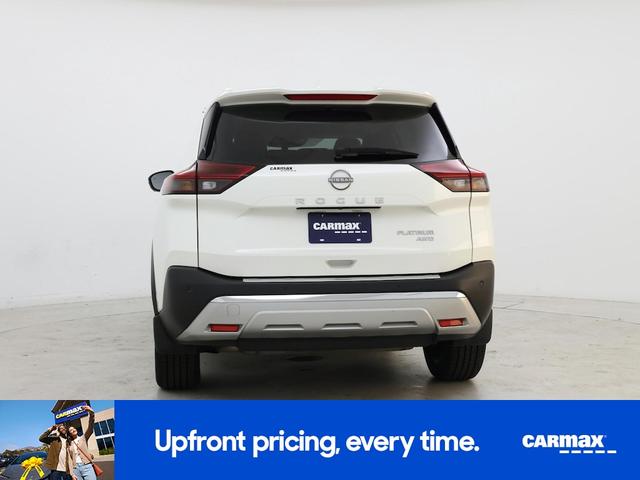 Photo of 2023 White Nissan Rogue