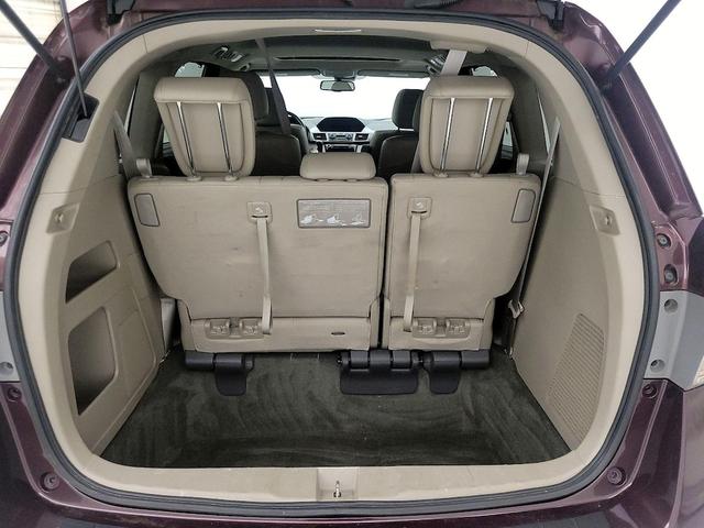 Photo of 2015 Burgundy Honda Odyssey