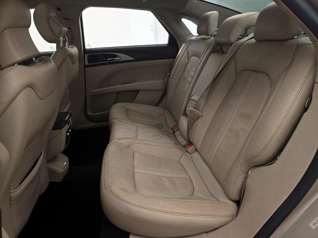 Photo of 2017 Gold Lincoln MKZ