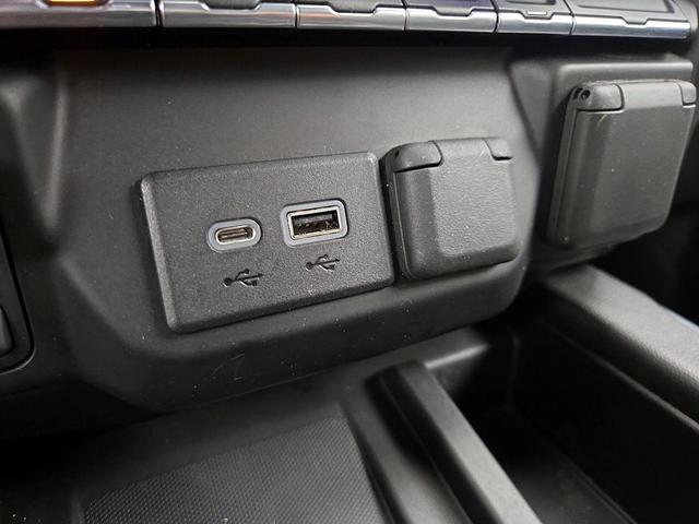 Photo of 2019 Black Chevrolet Silverado 1500