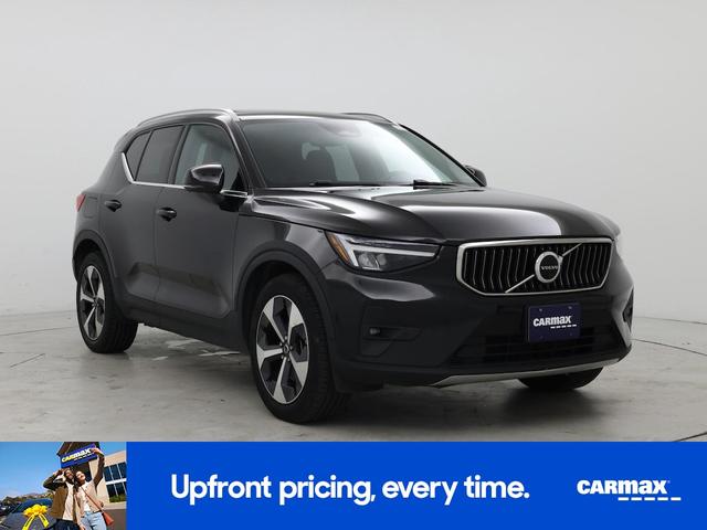 Photo of 2023 Black Volvo XC40