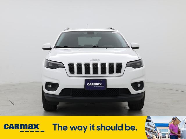 Photo of 2019 White Jeep Cherokee