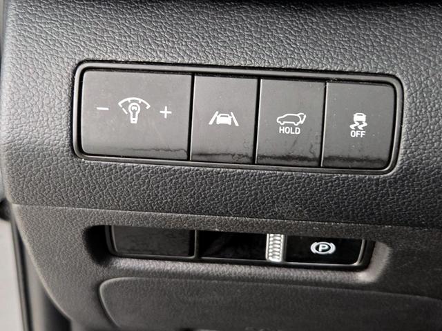 Photo of 2023 Gray Hyundai SANTA FE