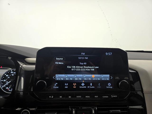 Photo of 2023 Green Nissan Pathfinder