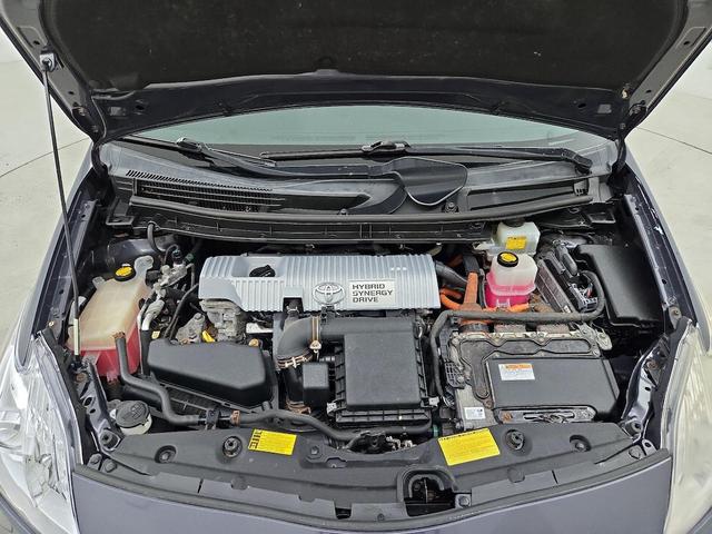 Photo of 2013 Gray Toyota Prius