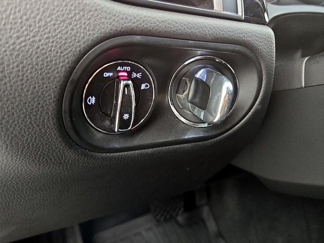 Photo of 2020 Blue Porsche Macan