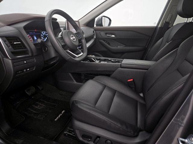Photo of 2023 Gray Nissan Rogue