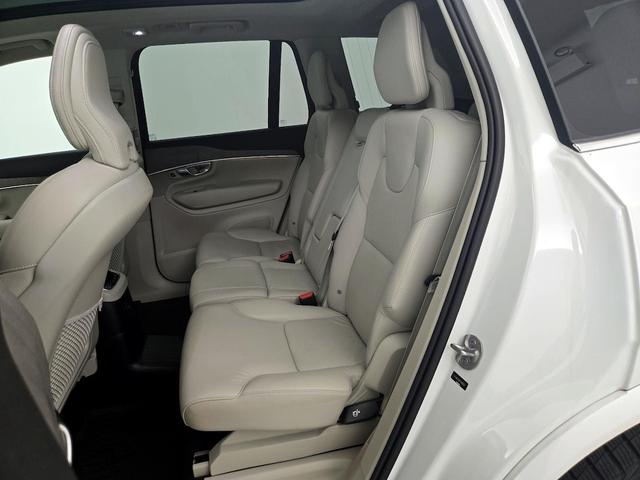 Photo of 2023 White Volvo XC90 Recharge Plug-In Hybrid