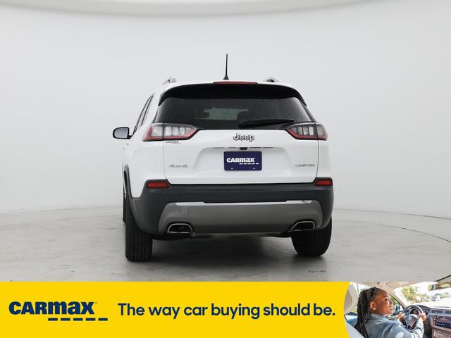 Photo of 2019 White Jeep Cherokee