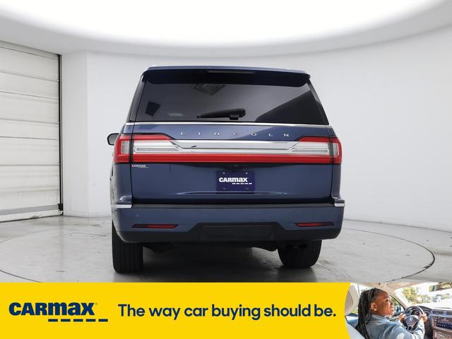 Photo of 2019 Blue Lincoln Navigator