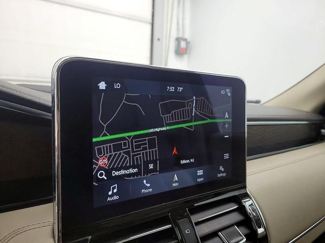 Photo of 2019 Blue Lincoln Navigator