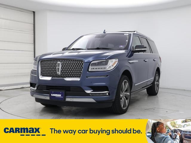Photo of 2019 Blue Lincoln Navigator