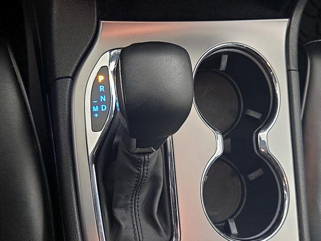 Photo of 2018 Silver Jeep Grand Cherokee