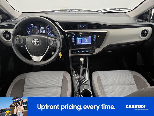 Photo of 2017 Gray Toyota Corolla