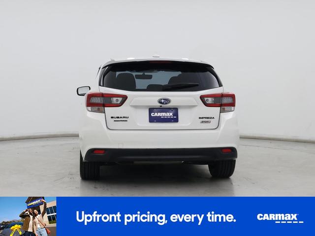 Photo of 2022 White Subaru Impreza