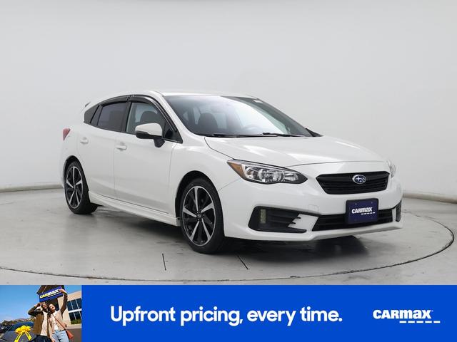 Photo of 2022 White Subaru Impreza