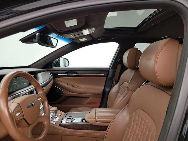 Photo of 2022 Black Genesis G90