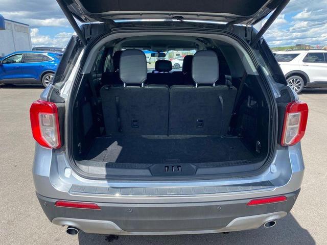 Photo of 2024 Silver Metallic Ford Explorer