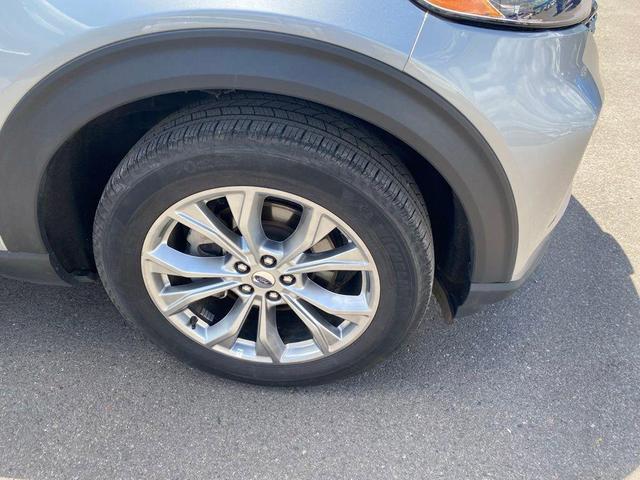 Photo of 2024 Silver Metallic Ford Explorer