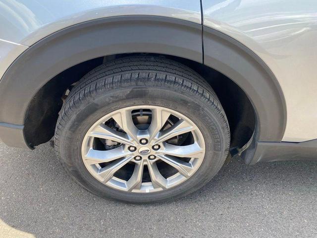 Photo of 2024 Silver Metallic Ford Explorer